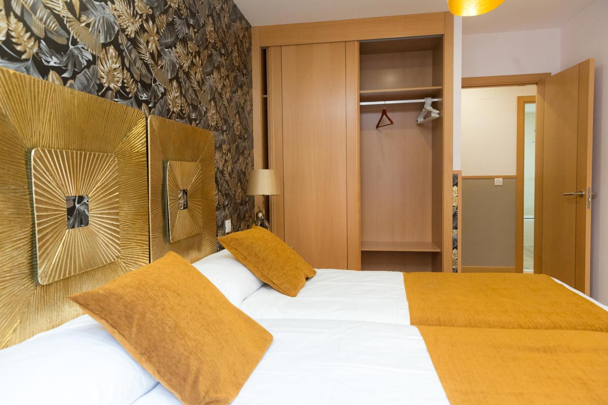 Apartamentos San Pedro Regalado บายาโดลิด ภายนอก รูปภาพ