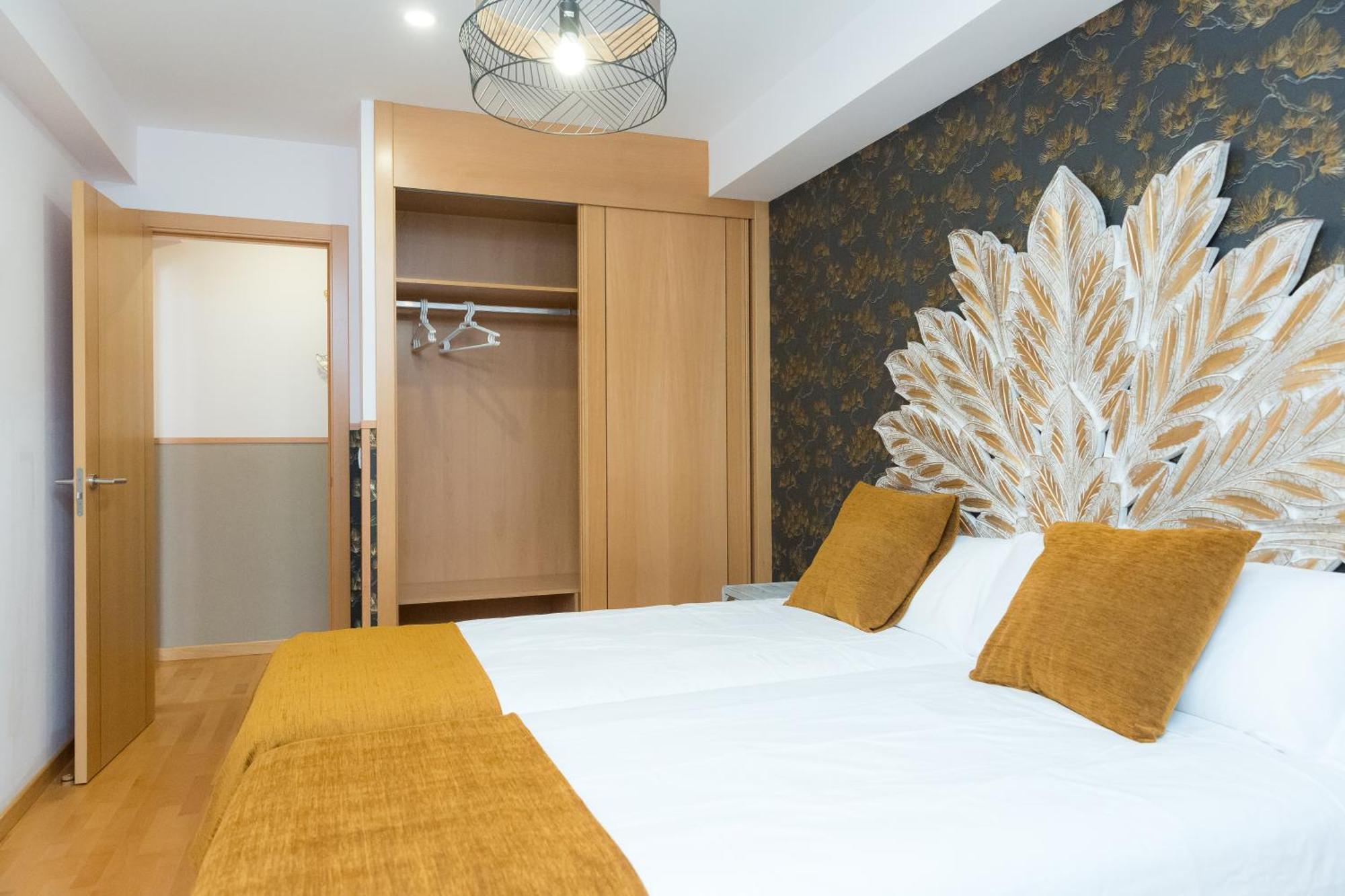 Apartamentos San Pedro Regalado บายาโดลิด ภายนอก รูปภาพ