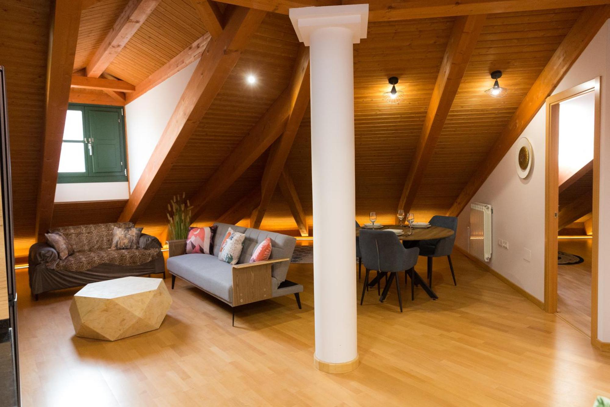 Apartamentos San Pedro Regalado บายาโดลิด ภายนอก รูปภาพ