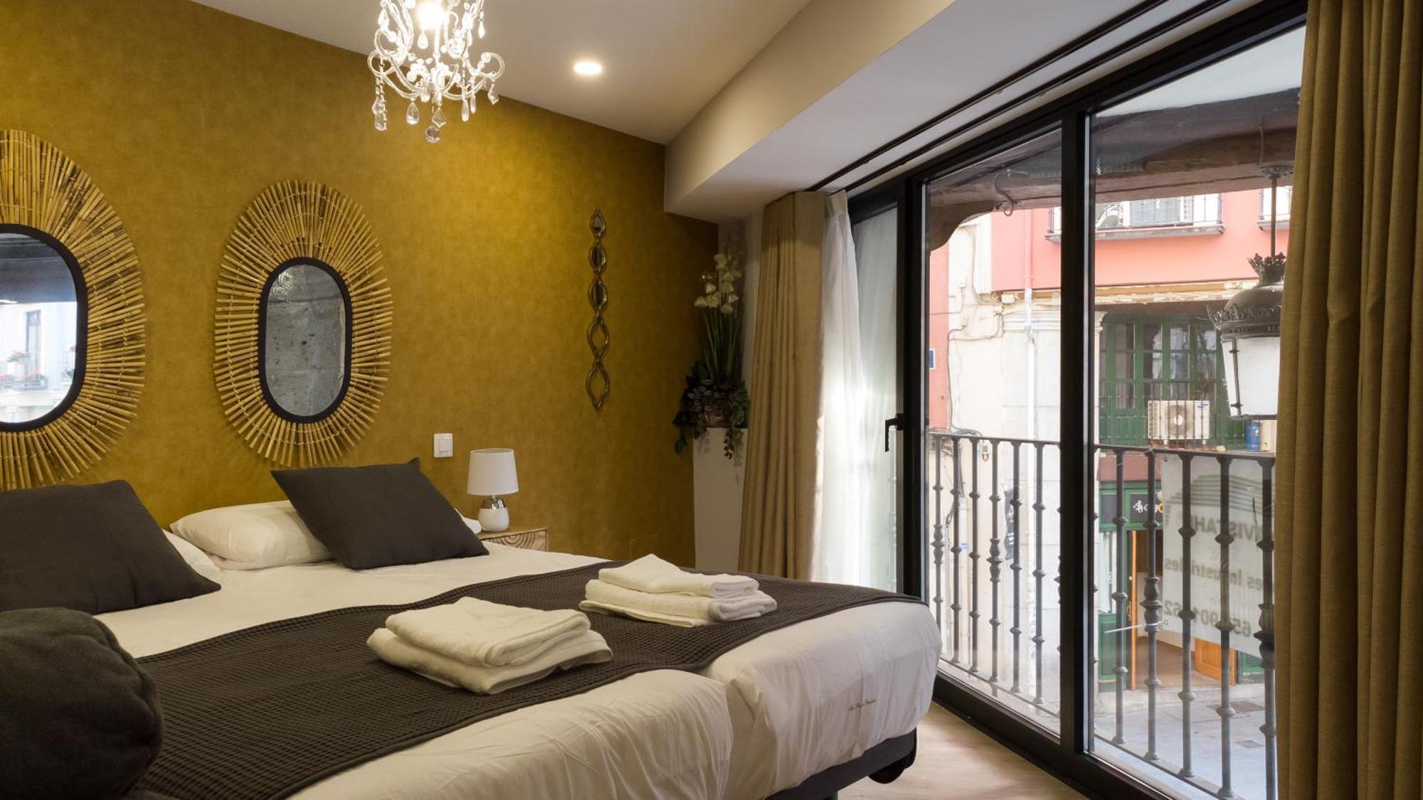 Apartamentos San Pedro Regalado บายาโดลิด ภายนอก รูปภาพ